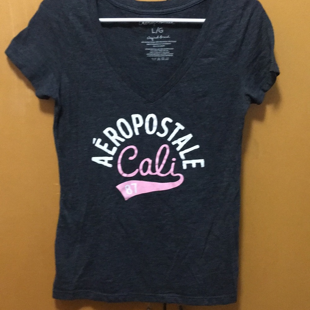 V t shirt